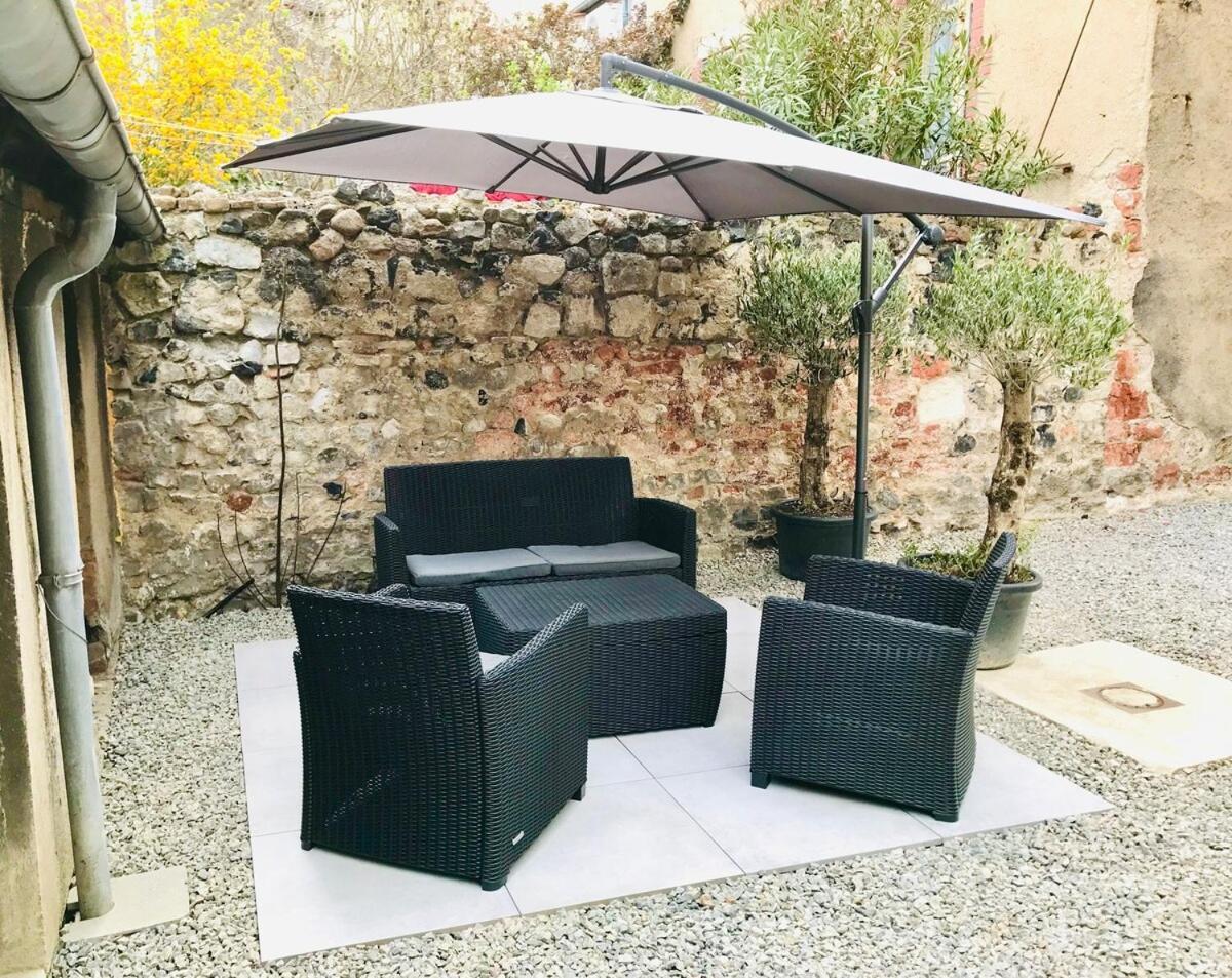 Le Rétro Bohème - Tout Confort - Arrivée Autonome Montluçon Extérieur photo